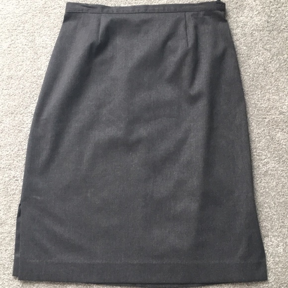 Old Navy Pencil Skirt - Picture 3 of 7